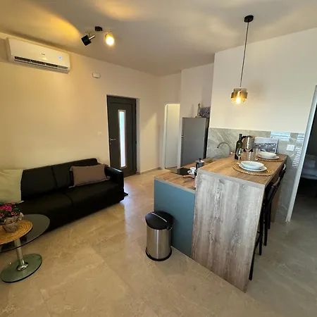 Simanic Апартаменты Малинска