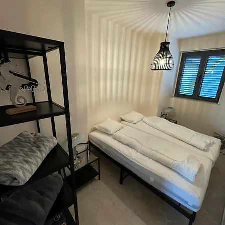 Simanic Малинска