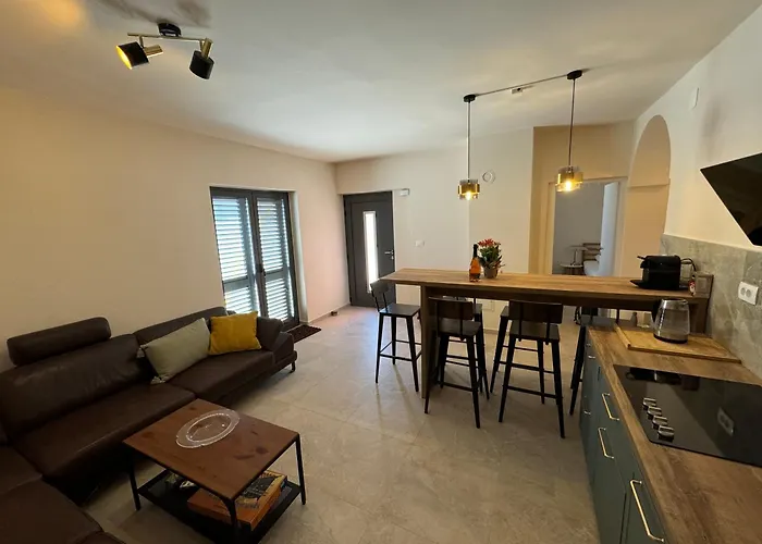 Simanic Apartament *